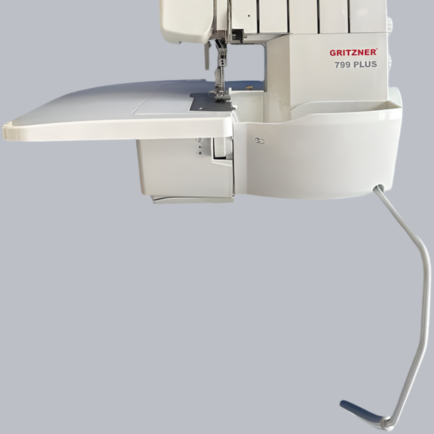 Die neue GRITZNER 799 PLUS Overlock mit Kniehebel und Anschiebetisch