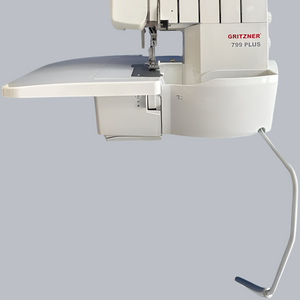 Die neue GRITZNER 799 PLUS Overlock mit Kniehebel und Anschiebetisch